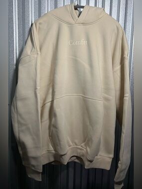 Comfrt Hoodie 2X NWOT
